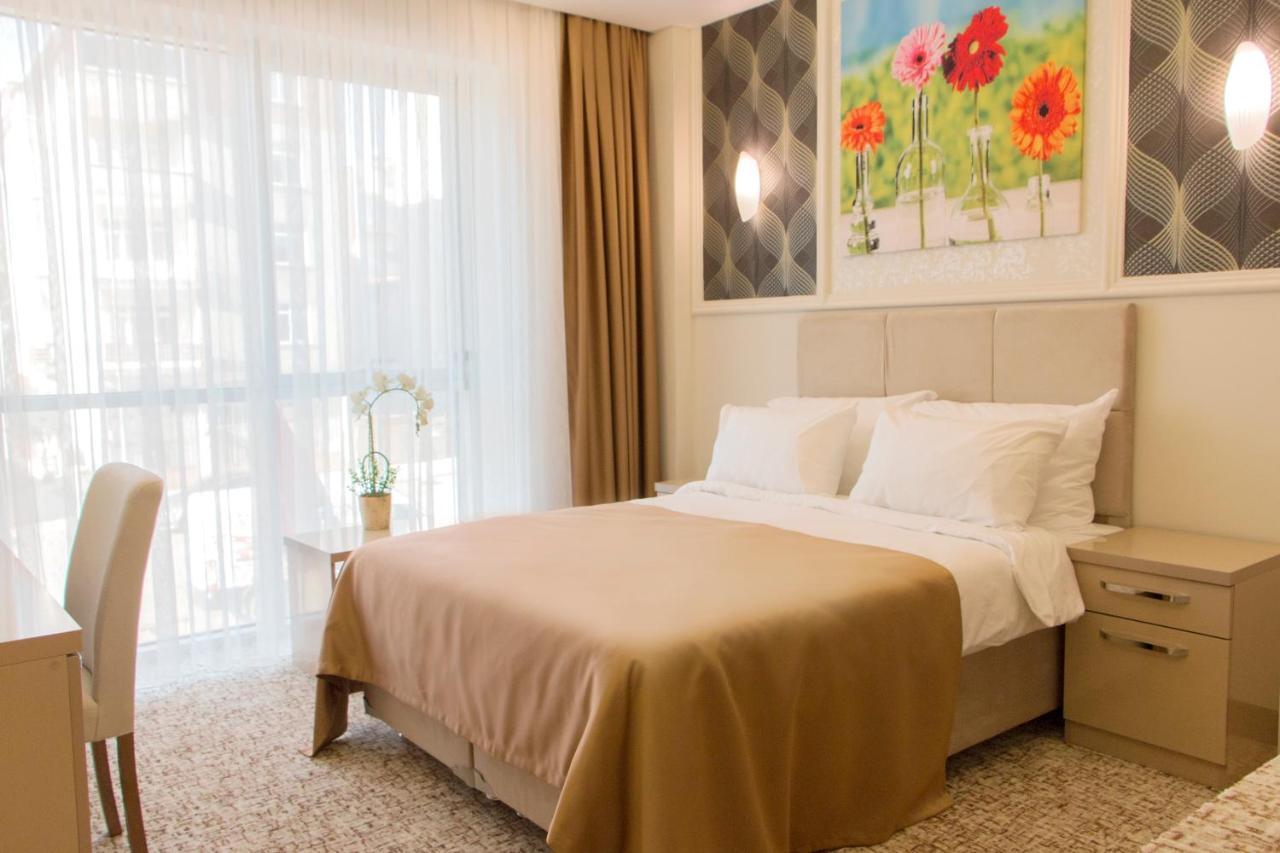 Goldhan Hotel Текидраг Екстериор снимка