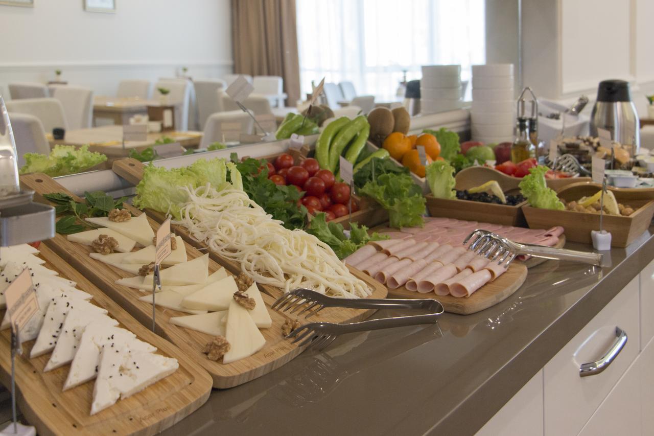 Goldhan Hotel Текидраг Екстериор снимка