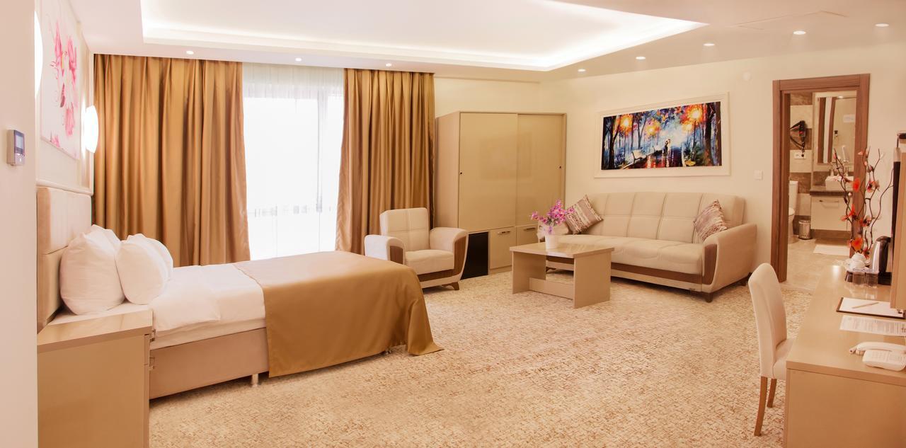 Goldhan Hotel Текидраг Екстериор снимка
