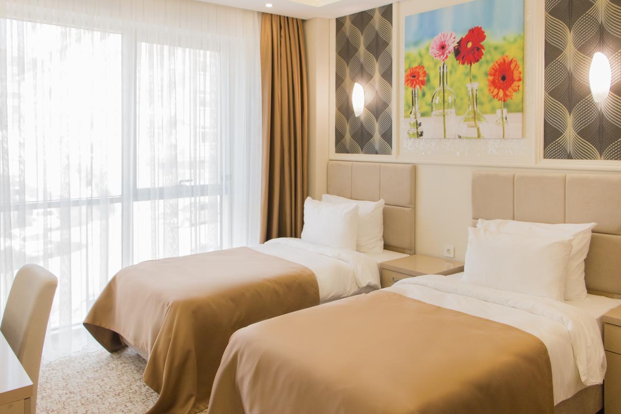 Goldhan Hotel Текидраг Екстериор снимка